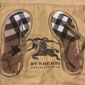 Burberry children’s sandals size 29